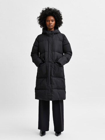 Manteau d’hiver 'Nima' SELECTED FEMME en noir