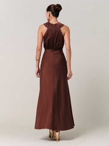 ruda Sável Vakarinė suknelė 'Clover': galas