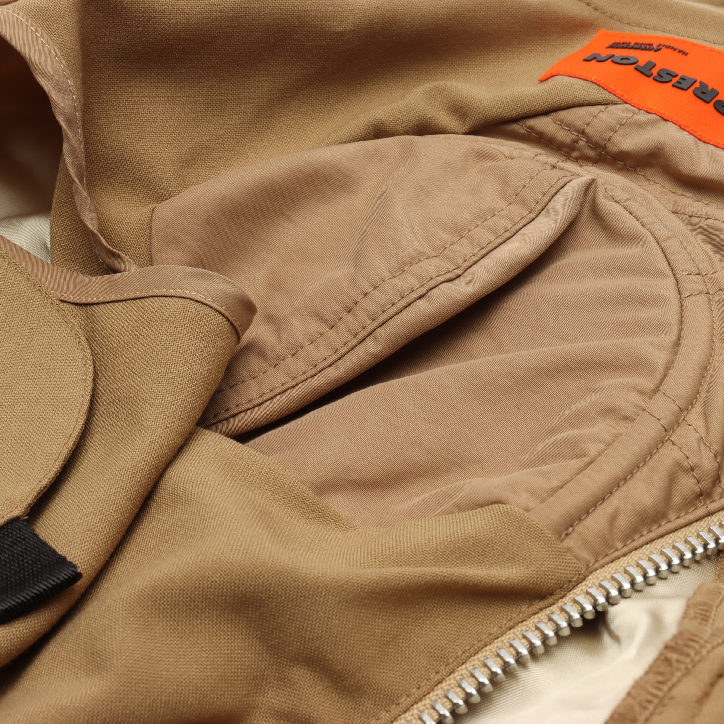 Heron Preston Top / Seidentop L in Braun