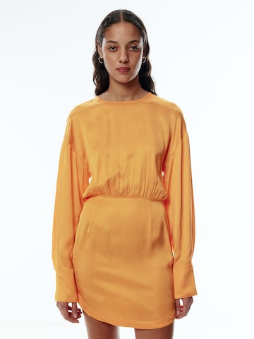 Robe 'Noa' EDITED en orange : devant