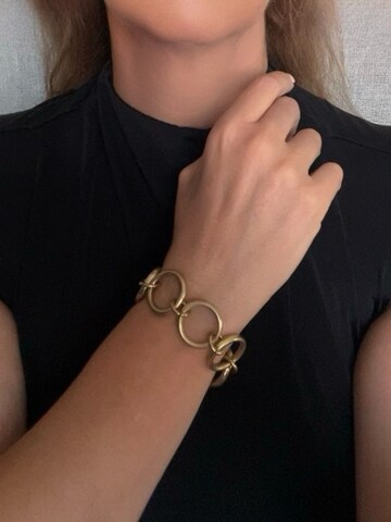 Gloria Mago Bracelet 'Hole2Hole bracelet in gold-plated brass zamak' in Gold: front