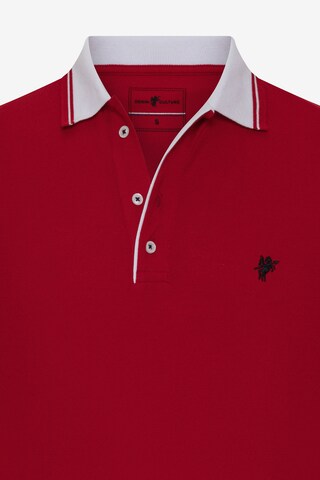DENIM CULTURE - Camiseta 'Beckett' en rojo
