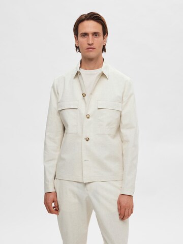 SELECTED HOMME Prehodna jakna 'Martin' | bela barva: sprednja stran