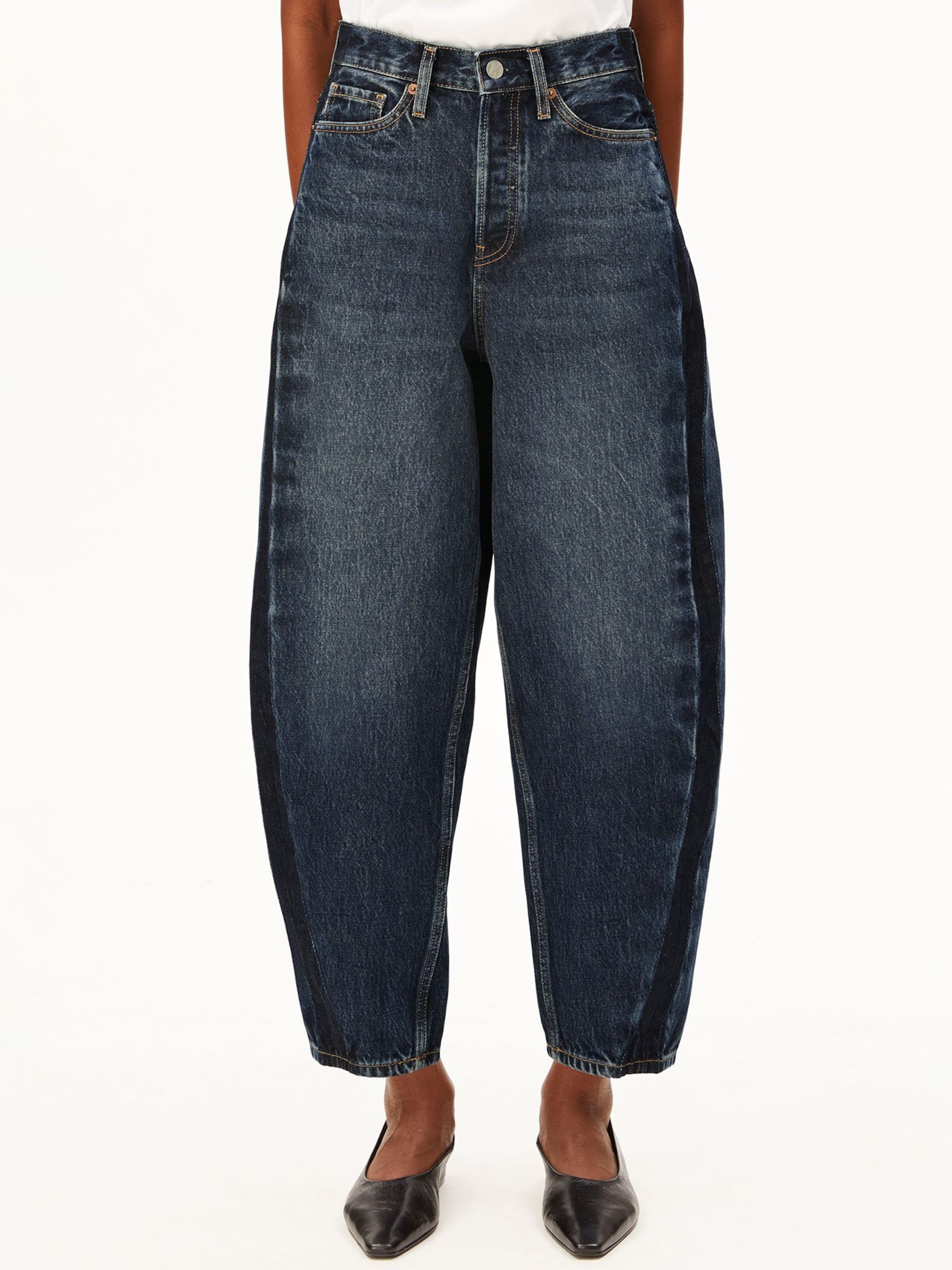 ARMEDANGELS Loosefit Jeans 'BAARLY' BARREL in Blau