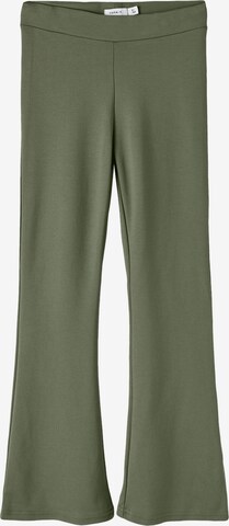 Pantaloni 'FRIKKALI' de la NAME IT pe verde: față