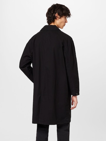 Cappotto di mezza stagione 'Matty' di WEEKDAY in nero