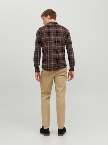 Coupe regular Chemise JACK & JONES en marron