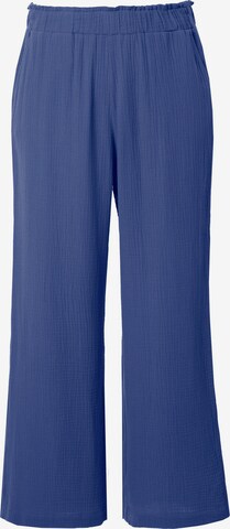Studio Untold Trousers in Blue: front