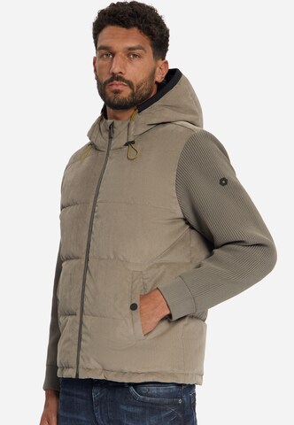 No Excess Jacke in Braun