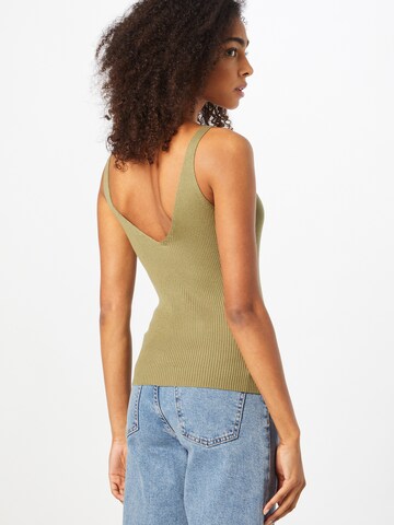 Top in maglia di Urban Classics in verde