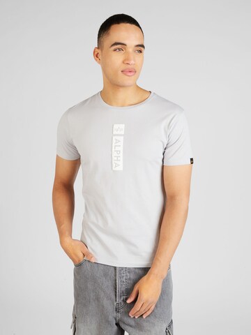 ALPHA INDUSTRIES T-Shirt in Grau: predná strana