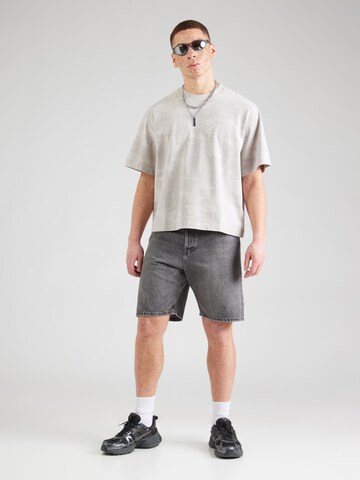 Tricou de la Abercrombie & Fitch pe gri