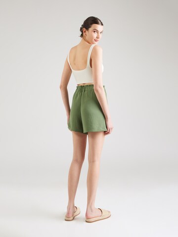 Regular Pantalon 'Janine' ABOUT YOU en vert