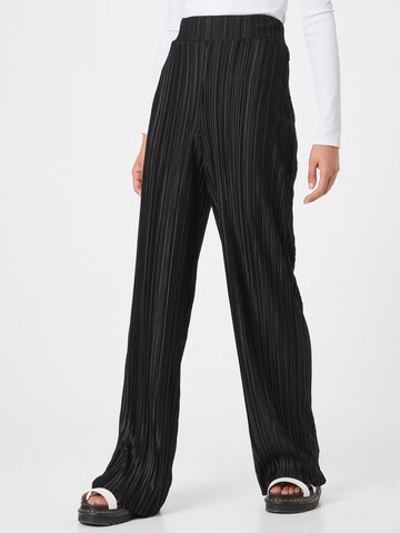 Warehouse Loose fit Trousers in Black: front