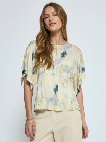 Peppercorn Blouse 'Thilde' in Beige: voorkant