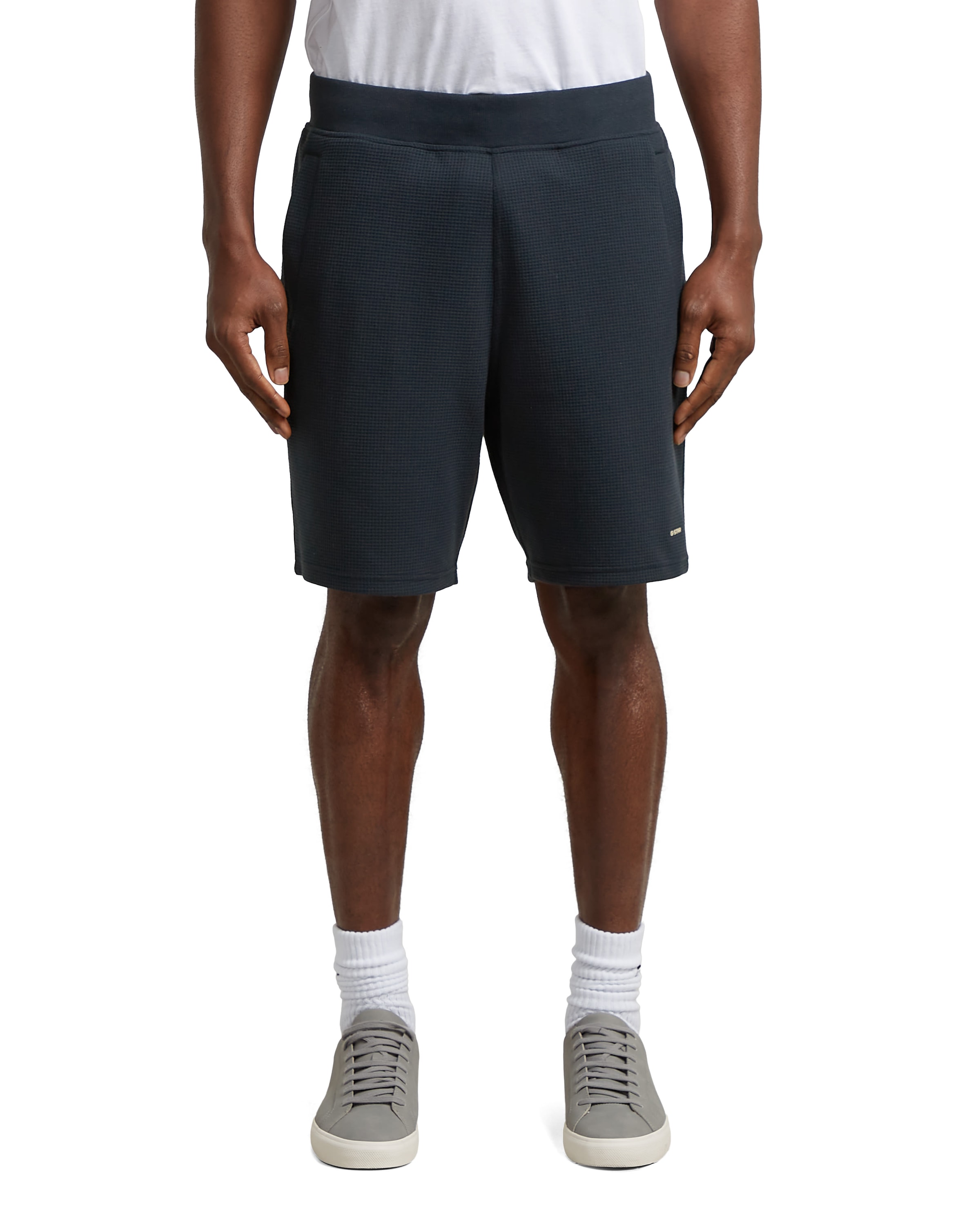 G-STAR Slimfit Sportbroek 'Structured Jersey Shorts' in Bruin: voorkant
