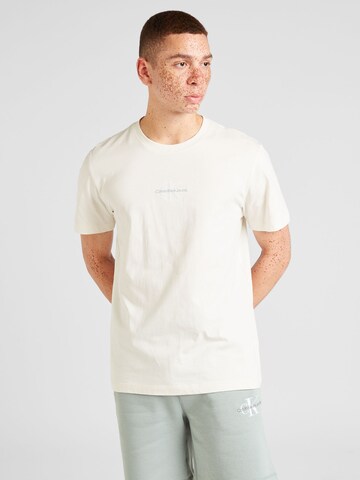 Regular Tricou de la Calvin Klein Jeans pe alb: față