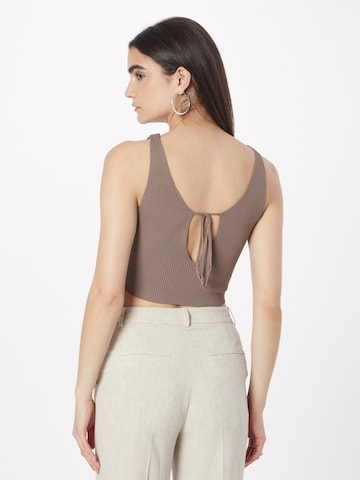 WEEKDAY Knitted top in Brown