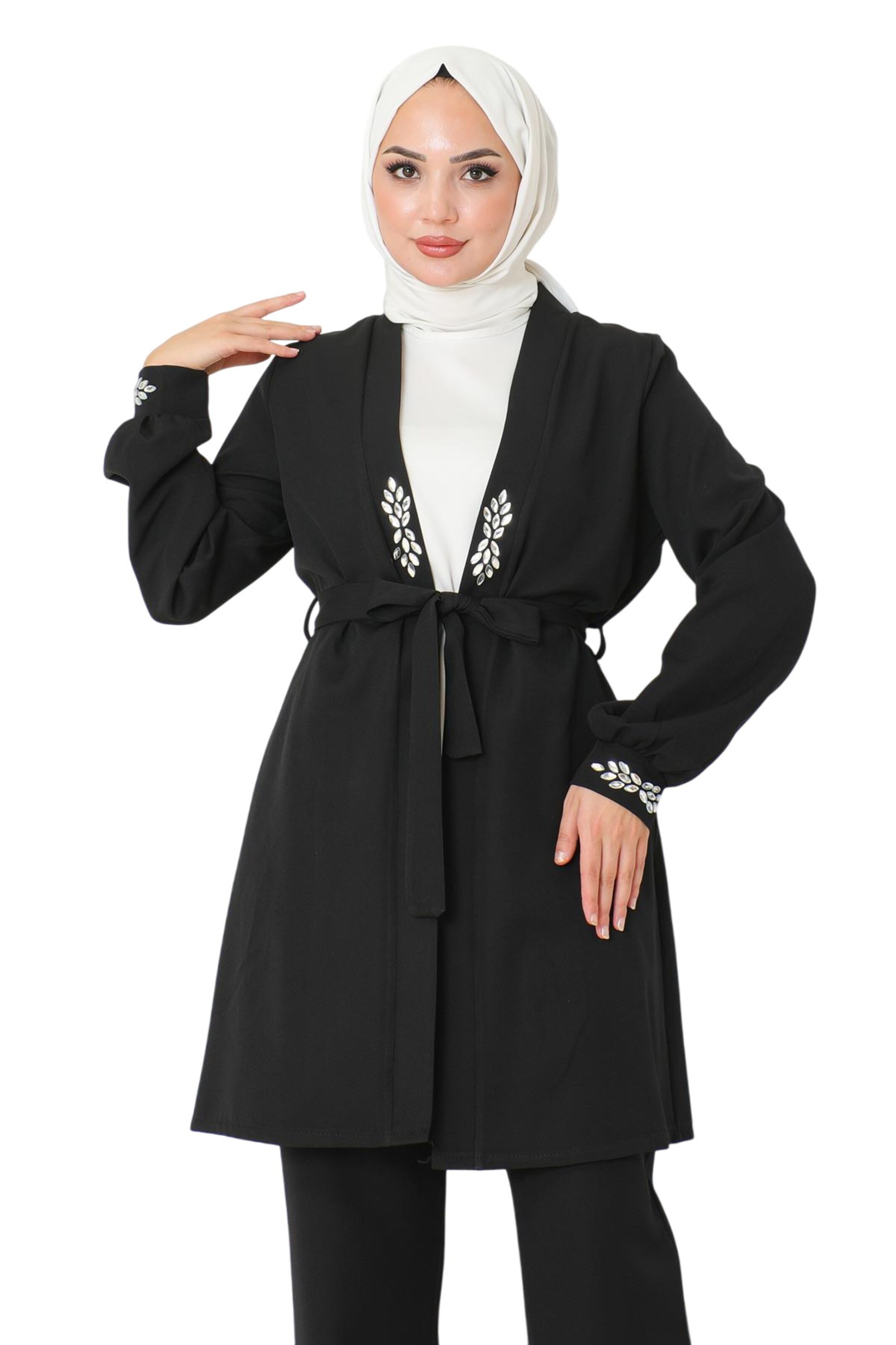 MODAMIHRAM Set in Schwarz