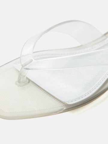 STEVE MADDEN Сандали с разделител за пръстите 'Trella' в Прозрачно