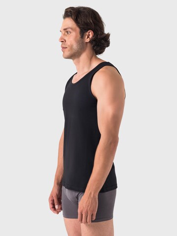 Barrio 13 Undershirt 'Tank Top' in Black
