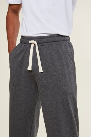 KangaROOS Loosefit Hose in Grau