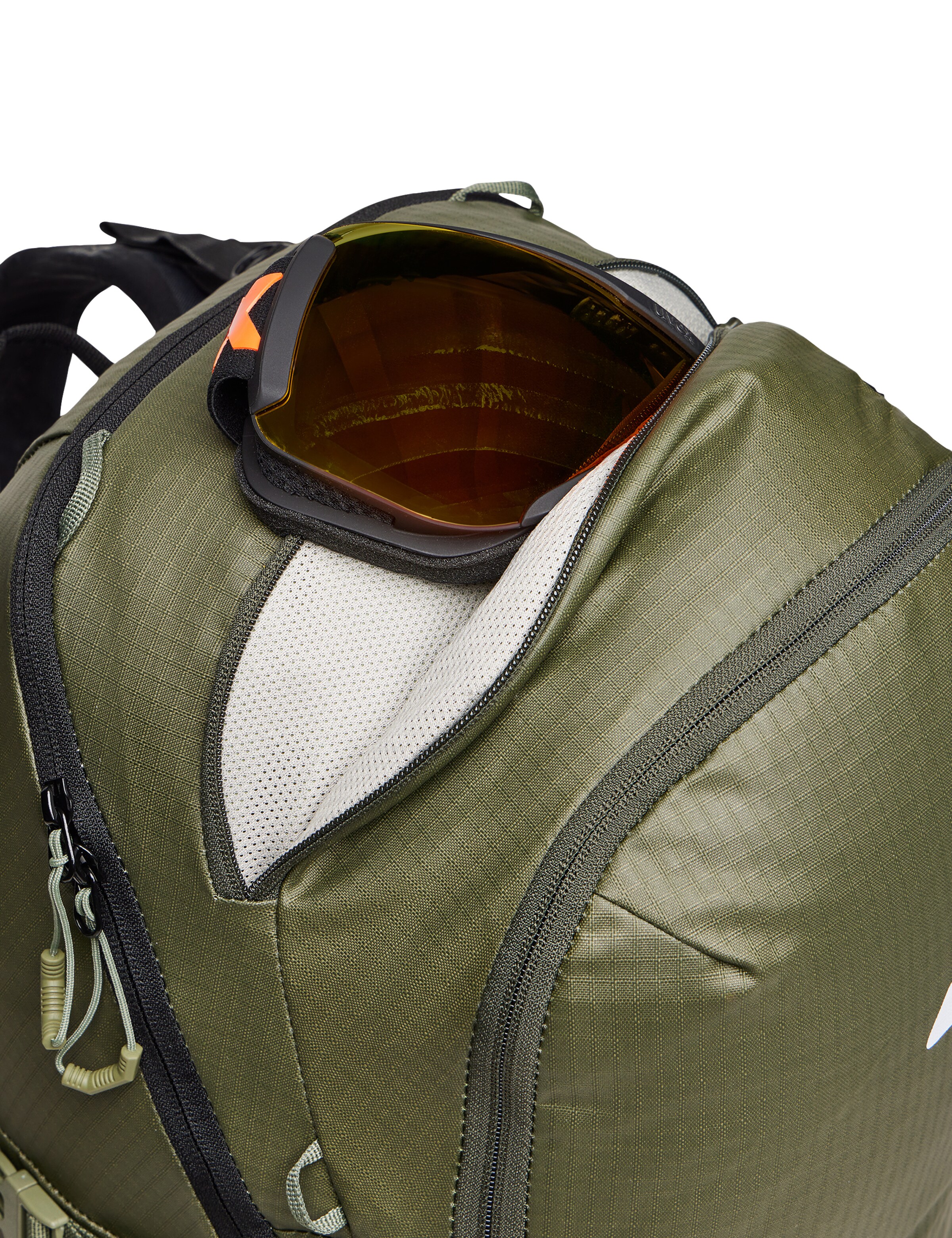 VAUDE Sports Backpack in Green