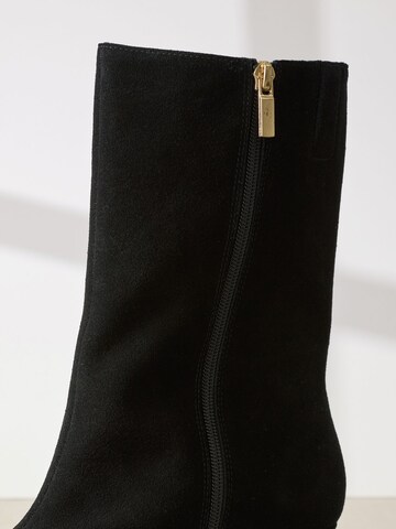 Next Bokabakancsok 'Forever Comfort' - fekete