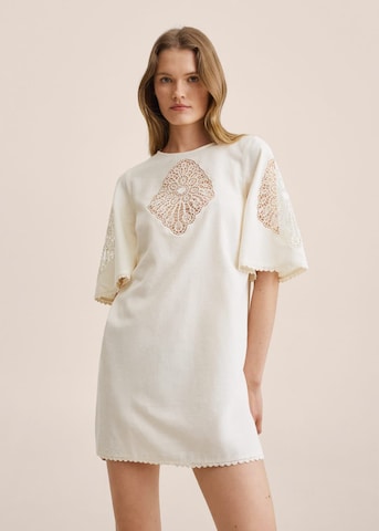 Robe 'Brada' MANGO en blanc : devant