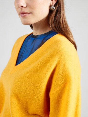 Pullover 'RAXOW' di AMERICAN VINTAGE in arancione