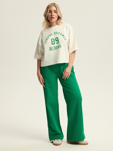 ESOTIQ Wide leg Pants 'Kayci' in Green: front