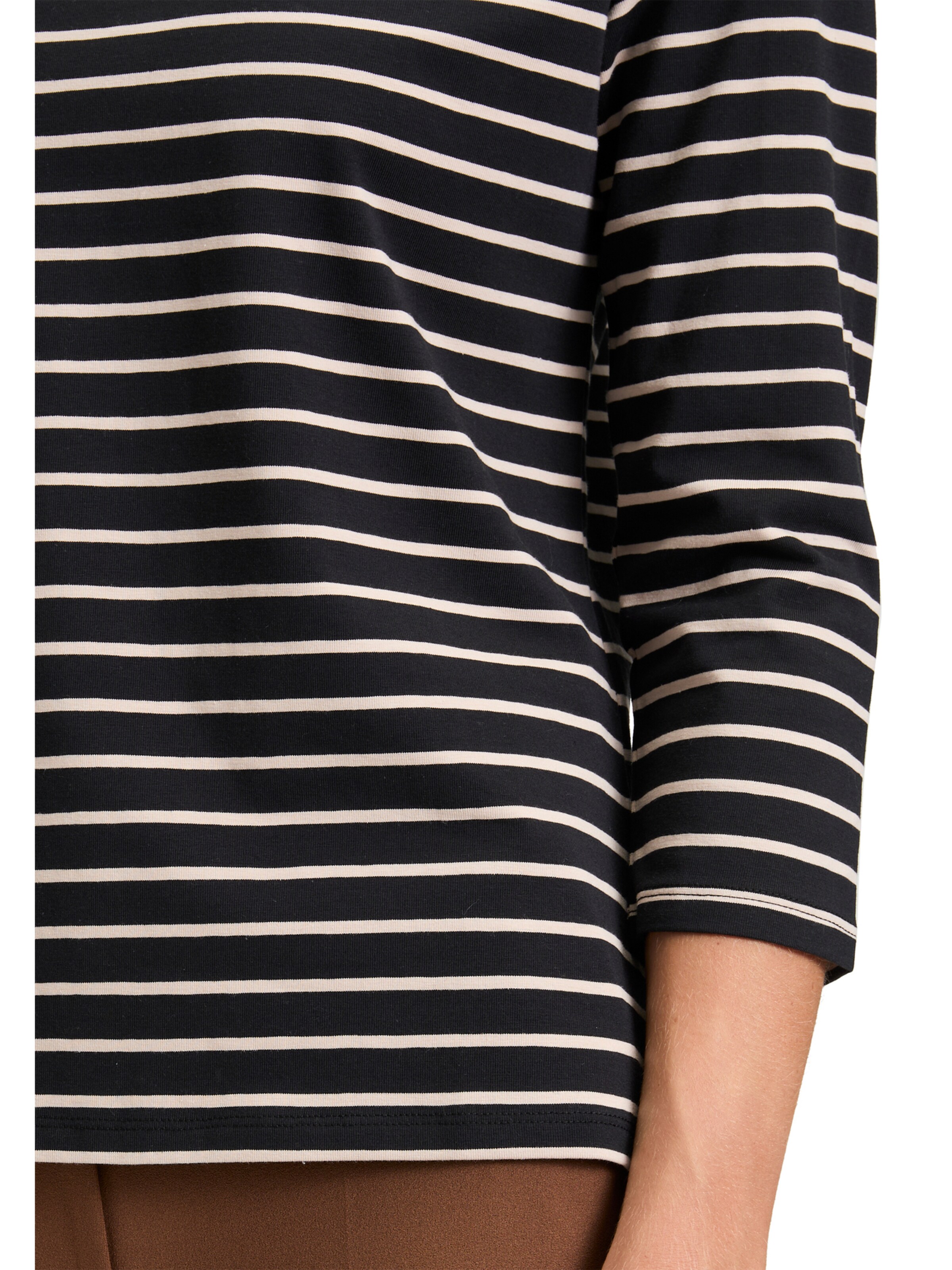 Maglietta di Betty Barclay in nero