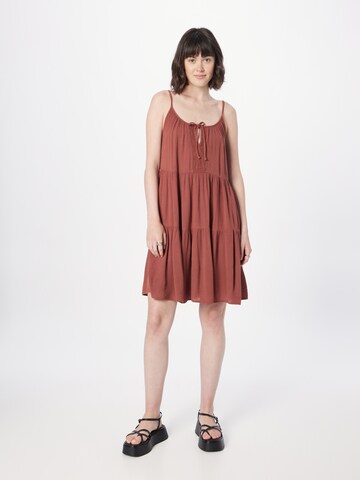 Robe d’été 'Dita' ABOUT YOU en marron : devant