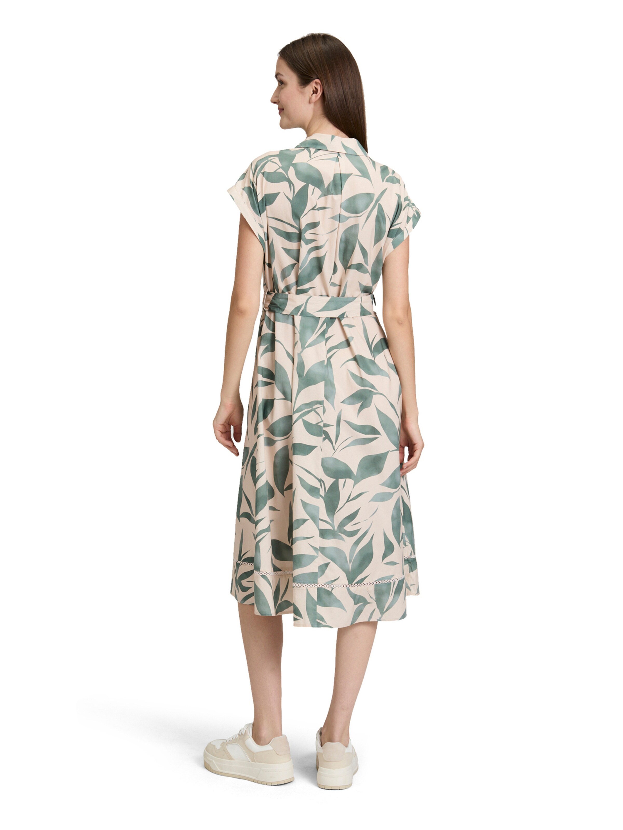 Robe de soirée Betty & Co en beige