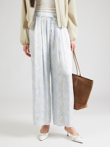 s.Oliver Широкий Брюки со складками в Синий: спереди