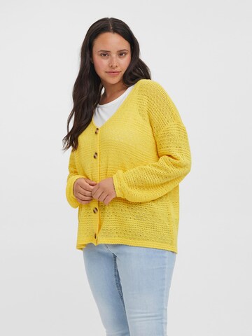 Vero Moda Curve Knit Cardigan 'Whitney' in Yellow: front