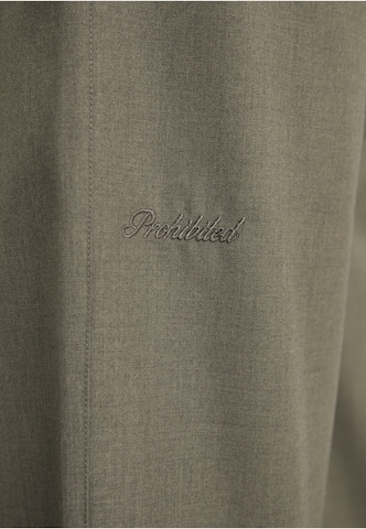 Loosefit Pantaloni con pieghe di Prohibited in verde