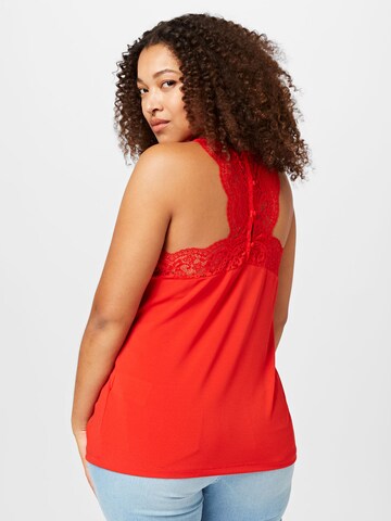 Top 'ANA' di Vero Moda Curve in rosso