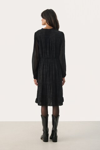 Robe 'Munya' Part Two en noir