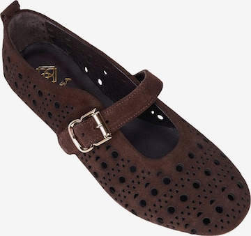 Ballerines 'Mary Jane Flats' Desa en marron : devant