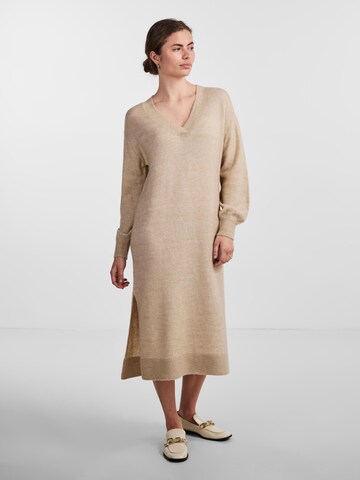 Robes en maille 'Cali' Y.A.S en beige