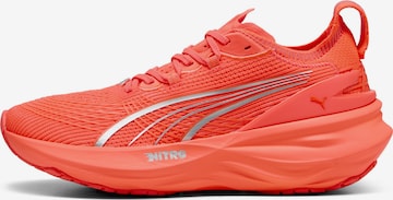 Chaussure de course 'ForeverRun Nitro™ 2' PUMA en rouge : devant