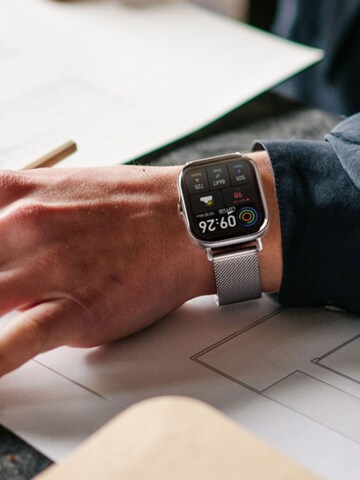 Montre digitale Lotus en argent