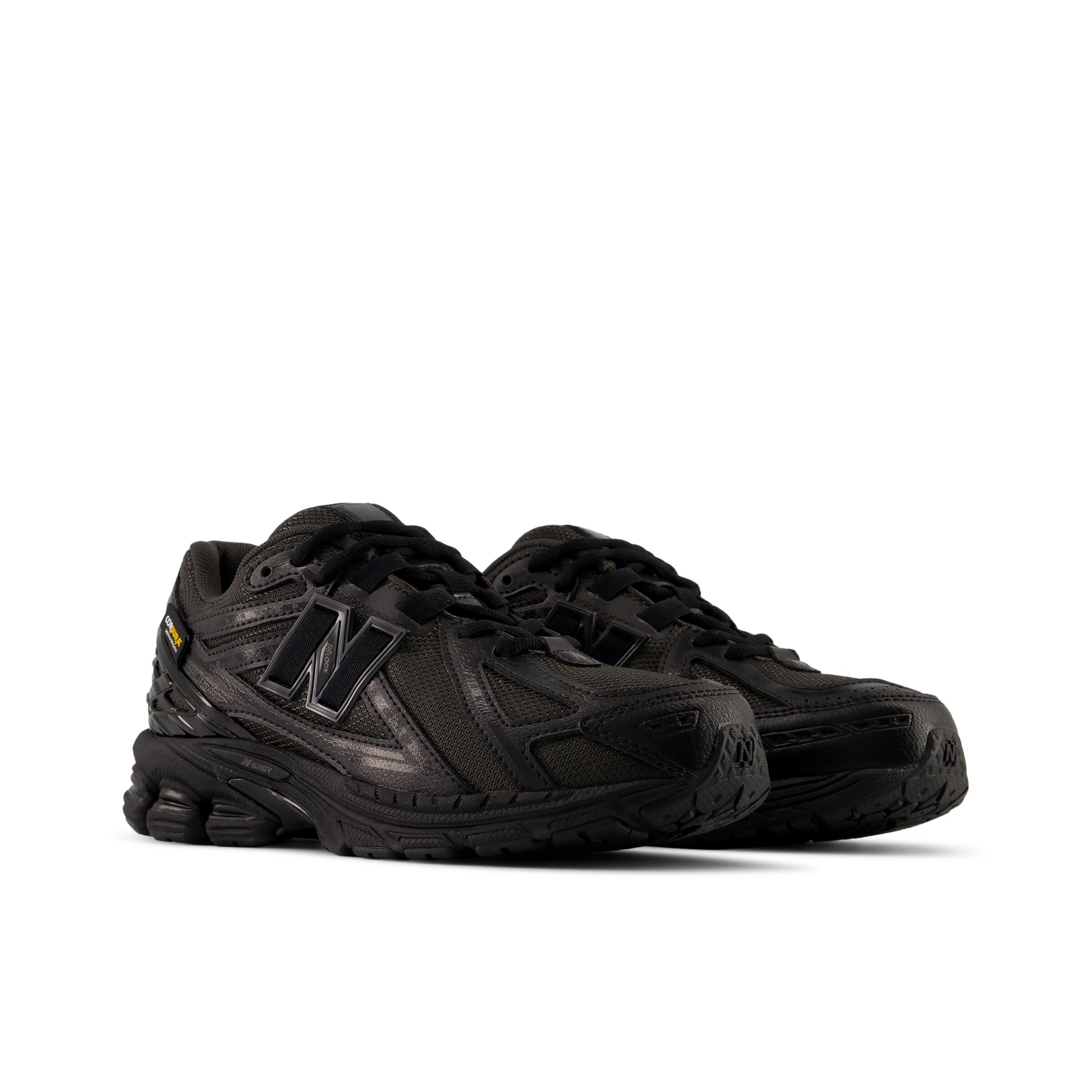 Sneaker '1906 Lace' di new balance in nero