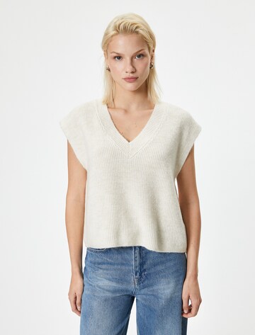 Koton Sweater in White: front