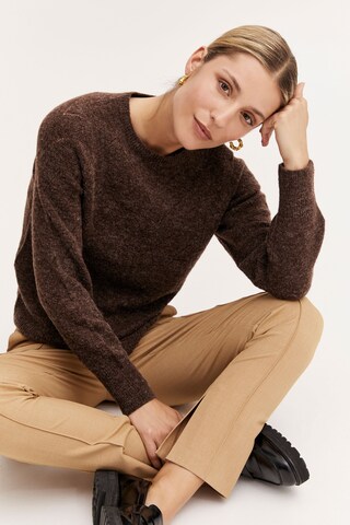 Pull-over b.young en marron