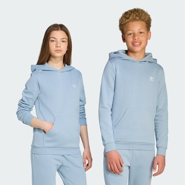 Sweat 'Essentials' ADIDAS ORIGINALS en bleu : devant