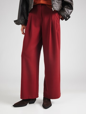 MSCH COPENHAGEN Wide leg Pleat-Front Pants 'Henrika' in Red: front