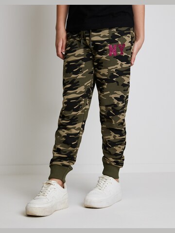 Effilé Pantalon 'Melissa' Threadgirls en vert : devant