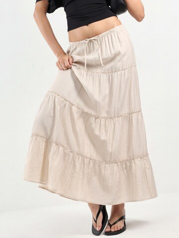Busem Skirt in Beige: front